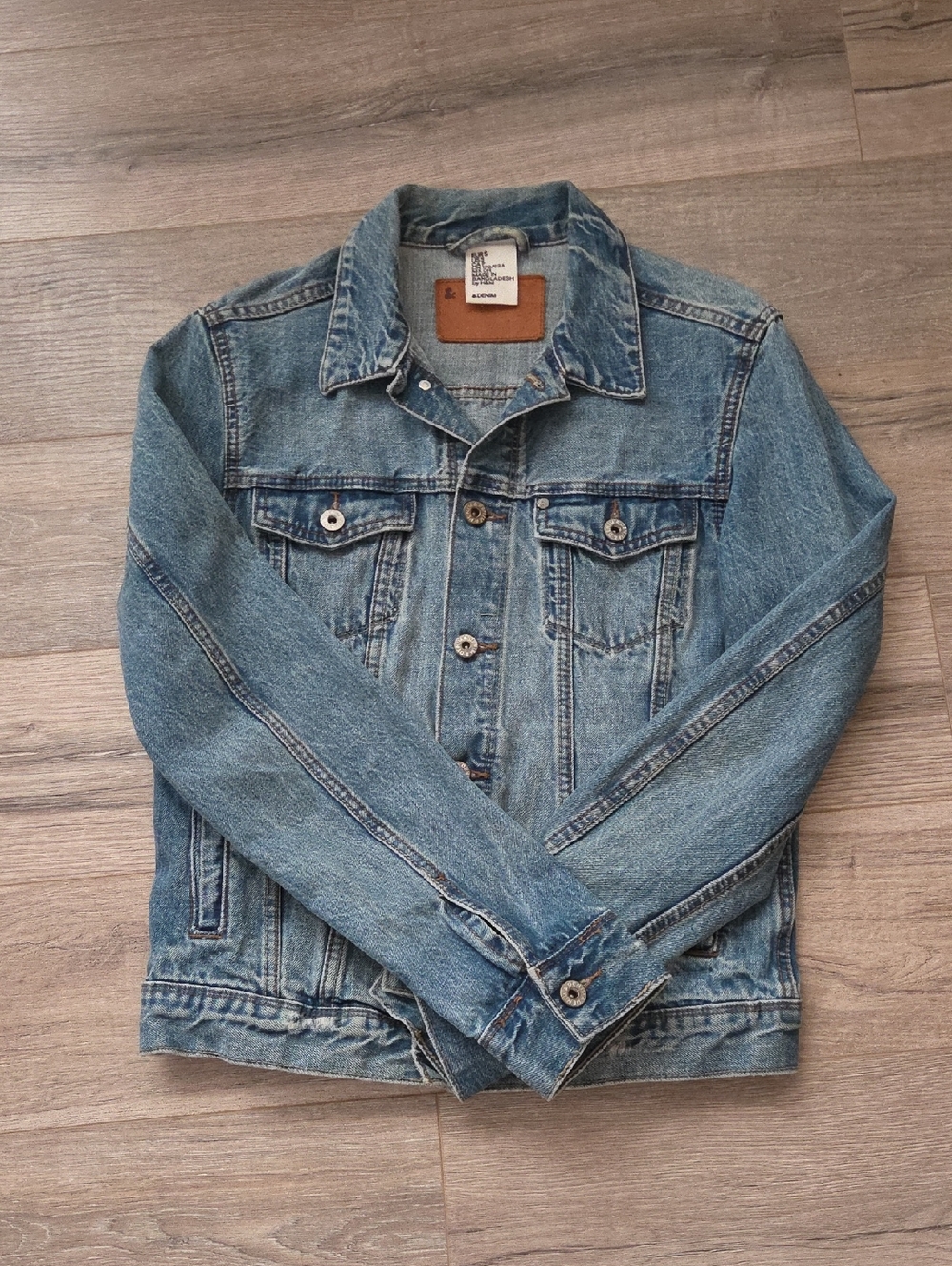 H&M Classic Denim Jacket - Blue - Picture 2 of 10